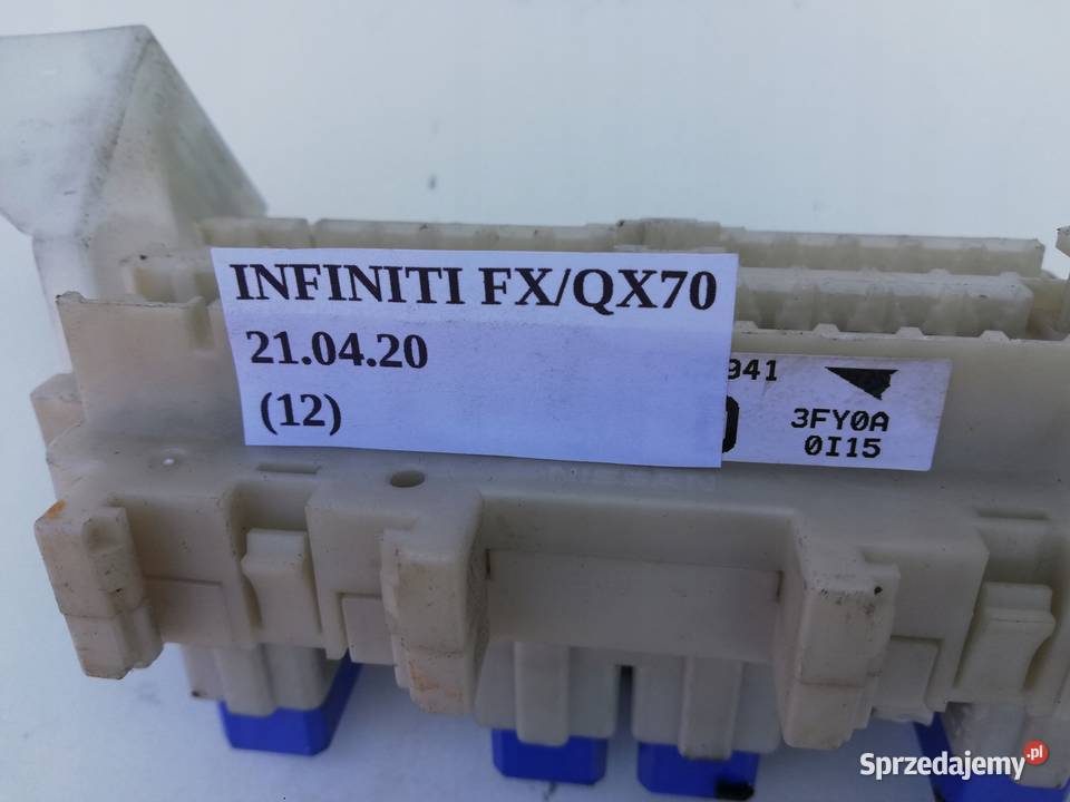 SKRZYNKA BEZPIECZNIKÓW INFINITI QX70 FX35 FX37 Nowy Tomyśl