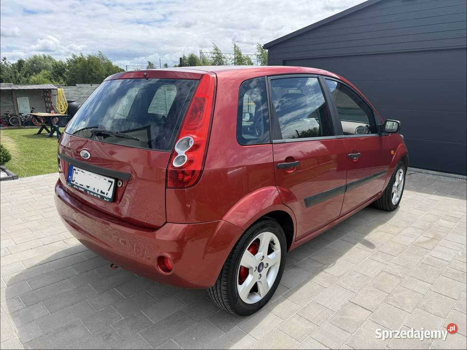 Ford Fiesta 14 benzyna LIFT Klimatyzacja Super Hatchback Bierutów sprzedam