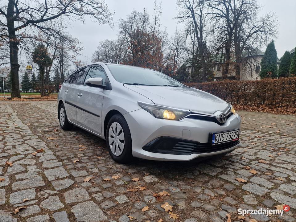 Toyota Auris Kombi 14 D4D z polskiego salonu Barcice