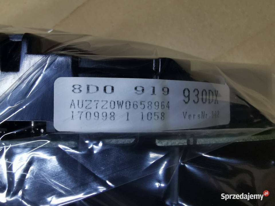 Liczniki zegary audi a4 b5 8D0 919 930 DX Liczniki i zegary śląskie Knurów