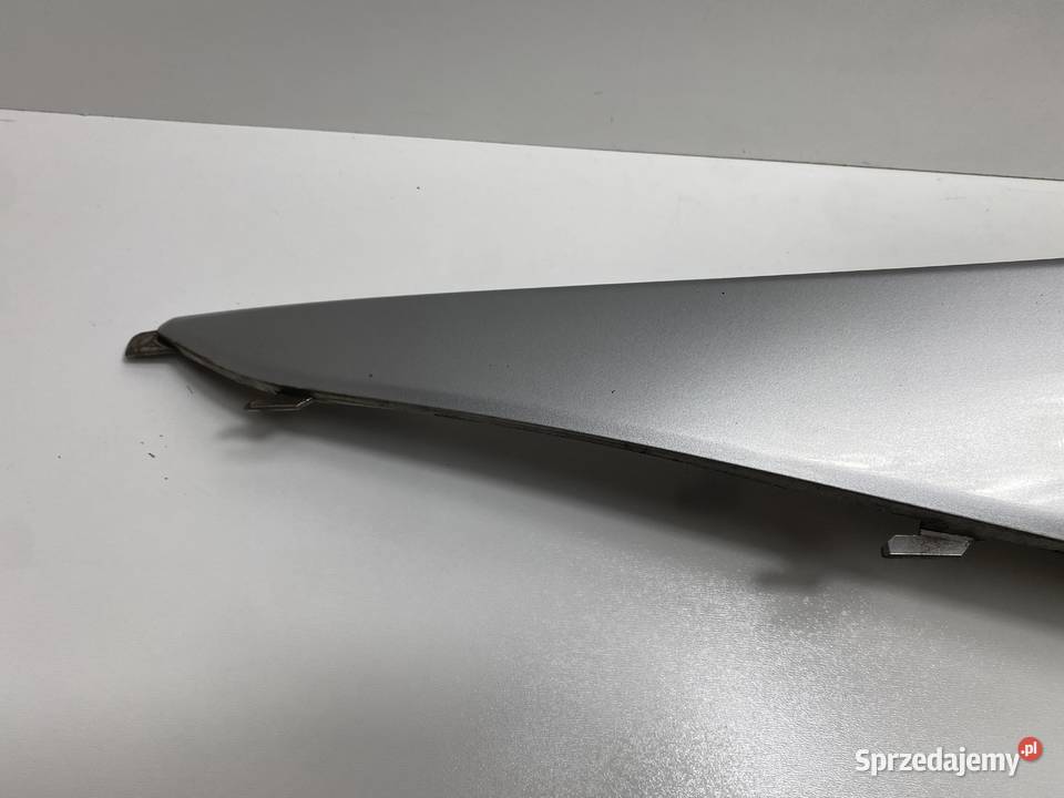 SUZUKI SIXTEEN UX125 OWIEWKA BOCZEK PRAWY OGON Siedlce