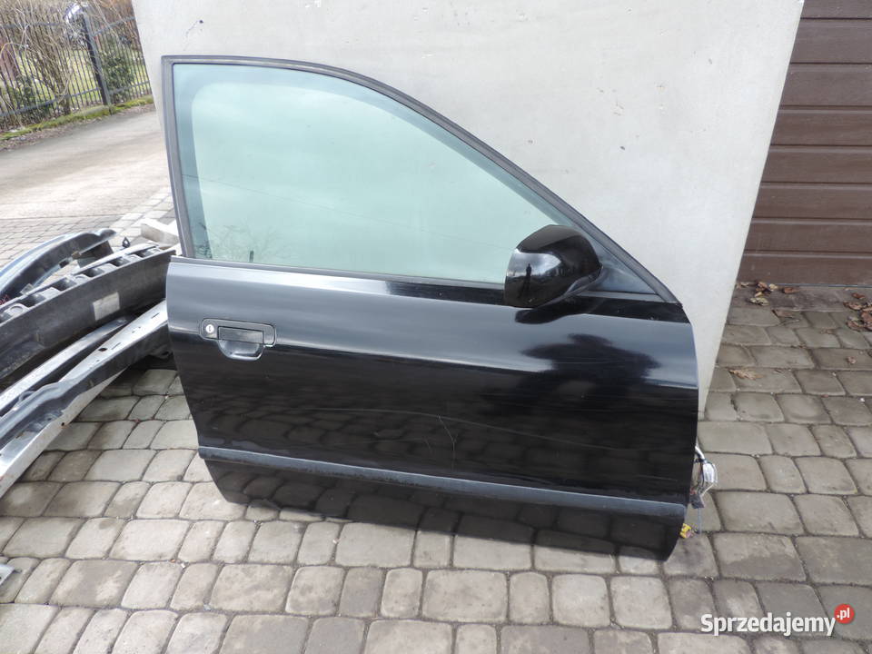 AUDI A4 B5 SEDAN DRZWI PRAWE PRZEDNIE Drzwi