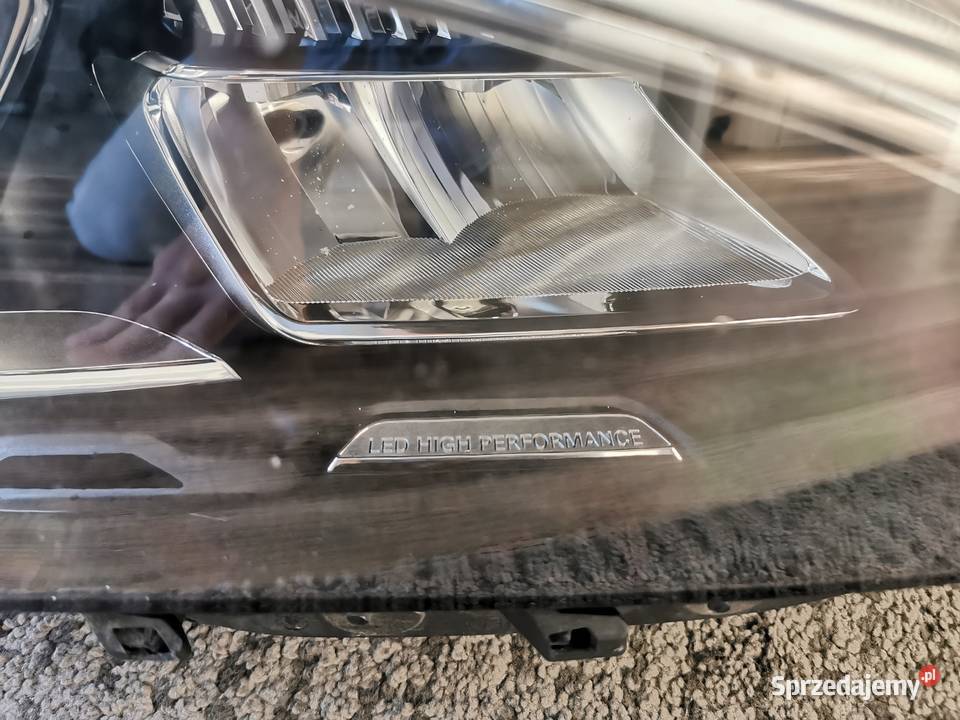 lampa prawa reflektor FULL LED MERCEDES CLA 117