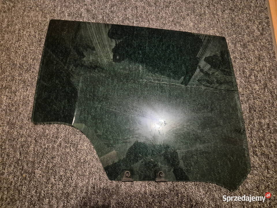 Renault Clio IV szyba boczna prawy tył szyba Boczne (drzwi) Bucze