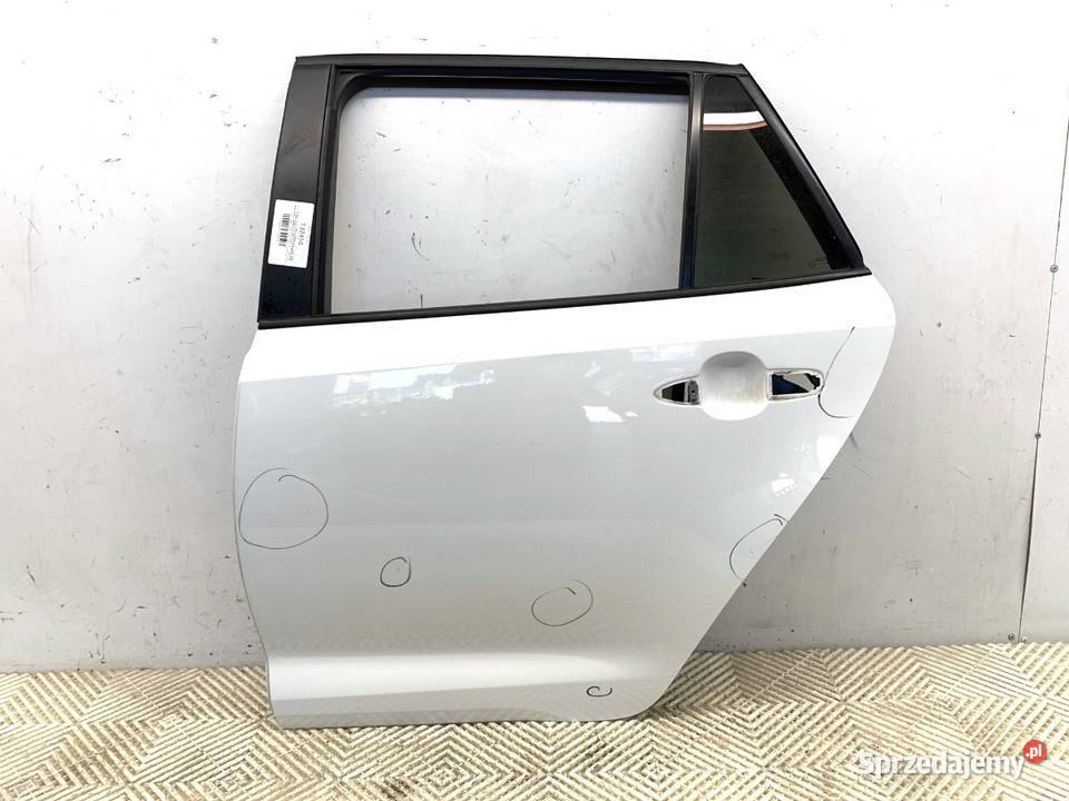 DRZWI LEWY TYŁ TOYOTA COROLLA E21 Kombi Super osobowe Drzwi