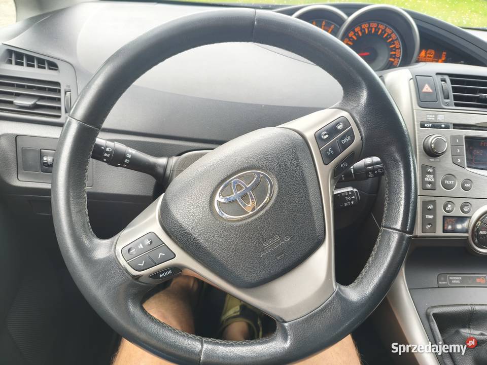 Toyota Verso 20 126 2009r zarejestrowany OC PT Drezdenko