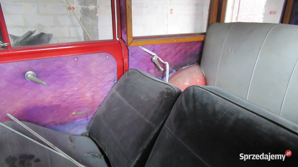 Renault 11 l Juvaquatre Fourgonnette 1951r Pali 26KM lubuskie Sulechów