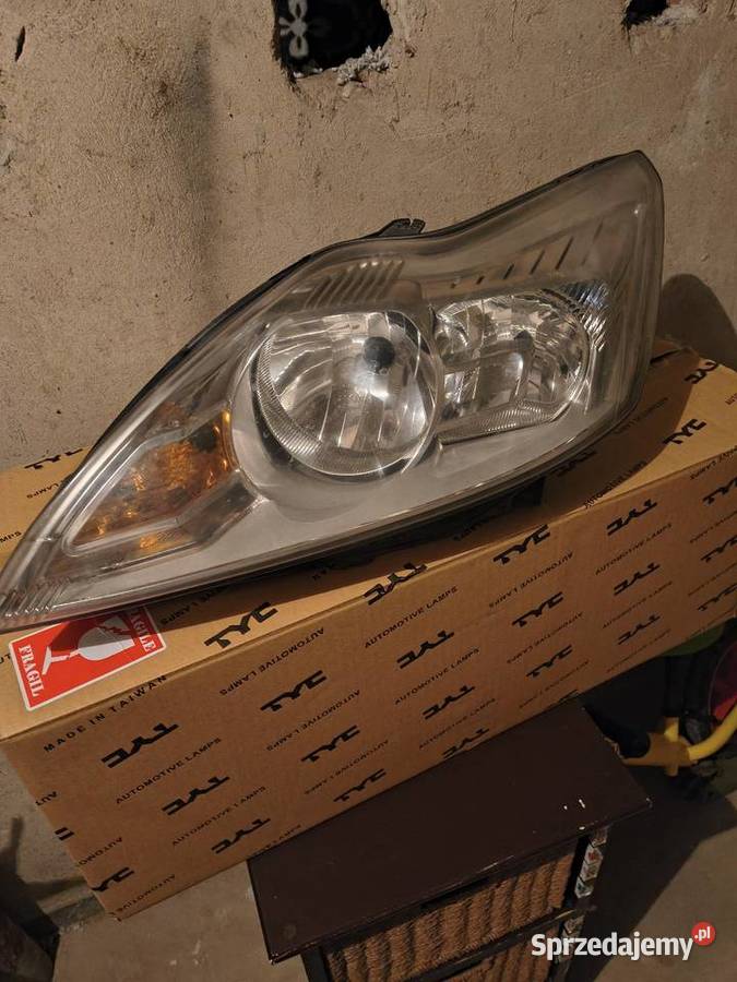 Reflektory przód lewy i prawy Ford Focus MK2