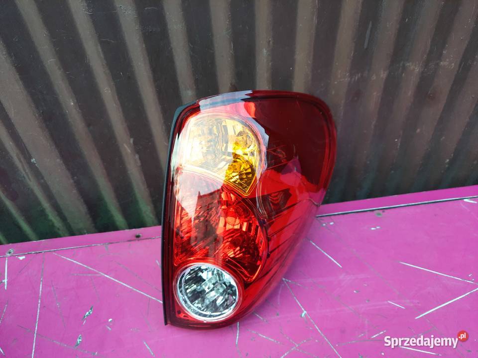 Mitsubishi l200 05r lampa tylna prawa nowa Części samochodowe Pruszków