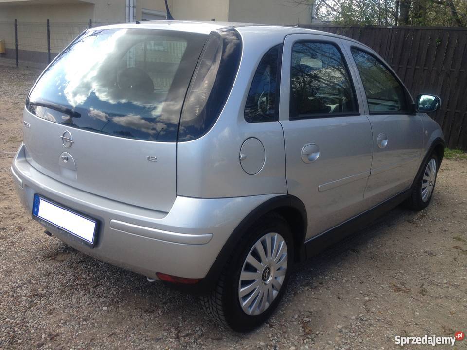 OPEL CORSA 12 16V2005Klimatronik5 manualna Toruń