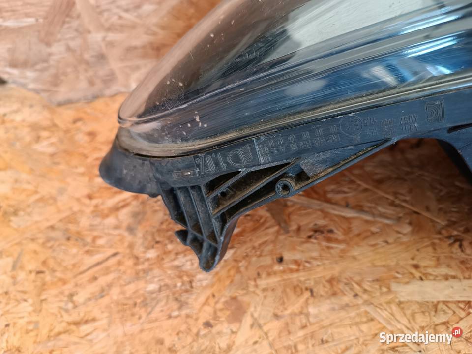 LAMPA LEWY PRZÓD REFLEKTOR EU 260602051R RENAULT Nowy Tomyśl