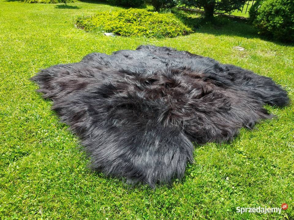 Narzuta na Kanapę ze Skór Baranich Czarnych Szaflary sprzedam