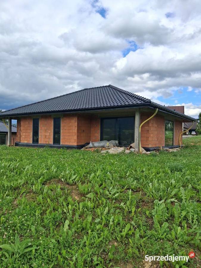 Dom parterowy piękna okolica Beskid wyspowy małopolskie