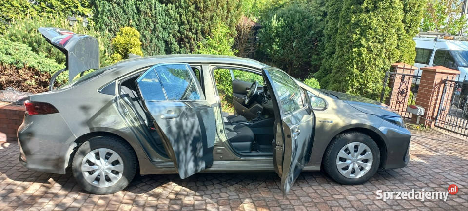 Toyota Corolla 487 netto ECVT 18 Hybryda Kamera lakier metallic Gdańsk