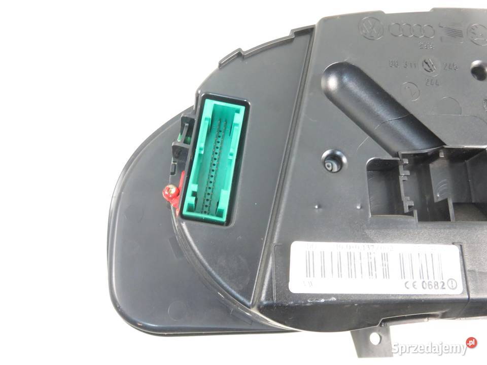 LICZNIK VW PASSAT B5 FL 19 TDI 3B0920826A Liczniki i zegary