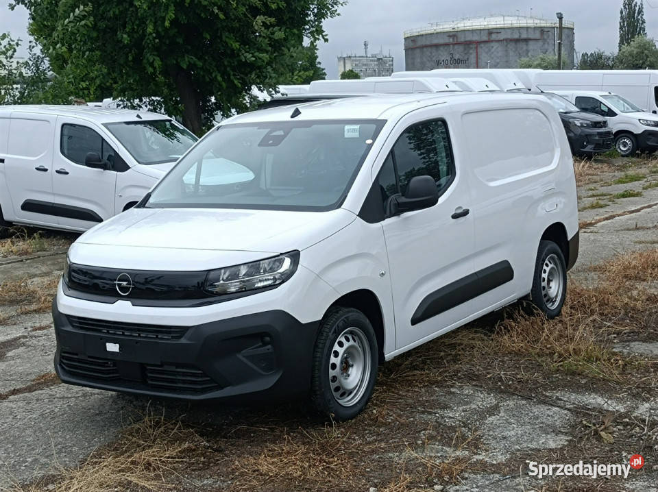 Opel Combo Opel Combo Long 3 MIEJSCAEKRAN 15 102 1500cm3