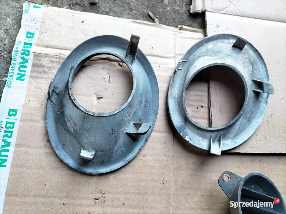 FORD MONDEO MK3 OSŁONA ZAŚLEPKA RAMKA HALOGENU Kamień-Kolonia