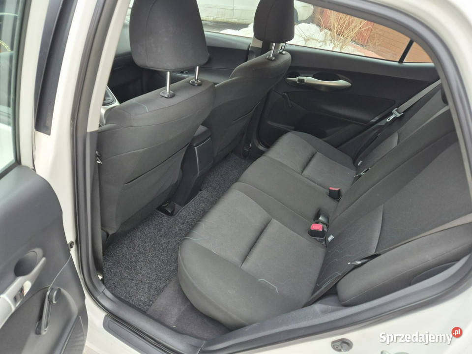 Toyota Auris 2012r Lift 16B 132 1 Właściciel isofix Radom