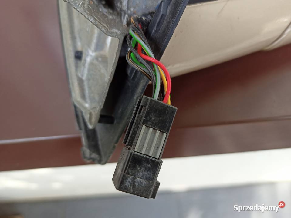 Opel Omega B LIFT lusterko zewnętrzne prawe