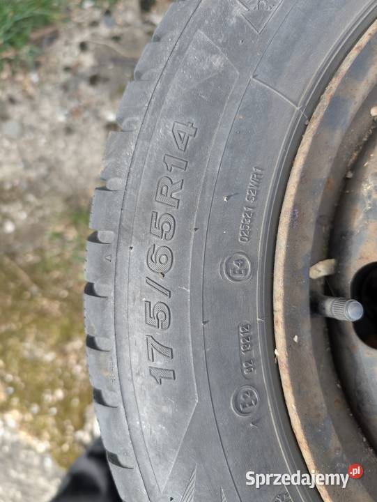 Koła stalowe 14 5x100 VW golf IV 4 zimówki