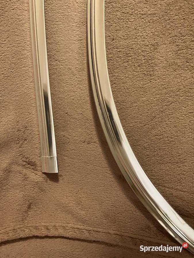 Mercedes W108 Listwy tylnej szyby Chrom