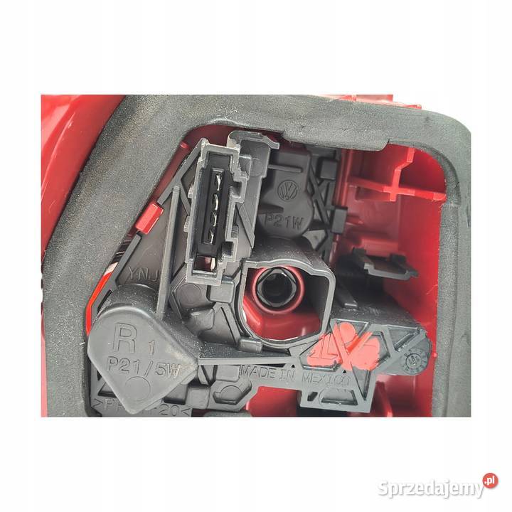 LAMPA PRAWA Volkswagen Jetta mk6 1018r tylna osobowe Chełm sprzedam