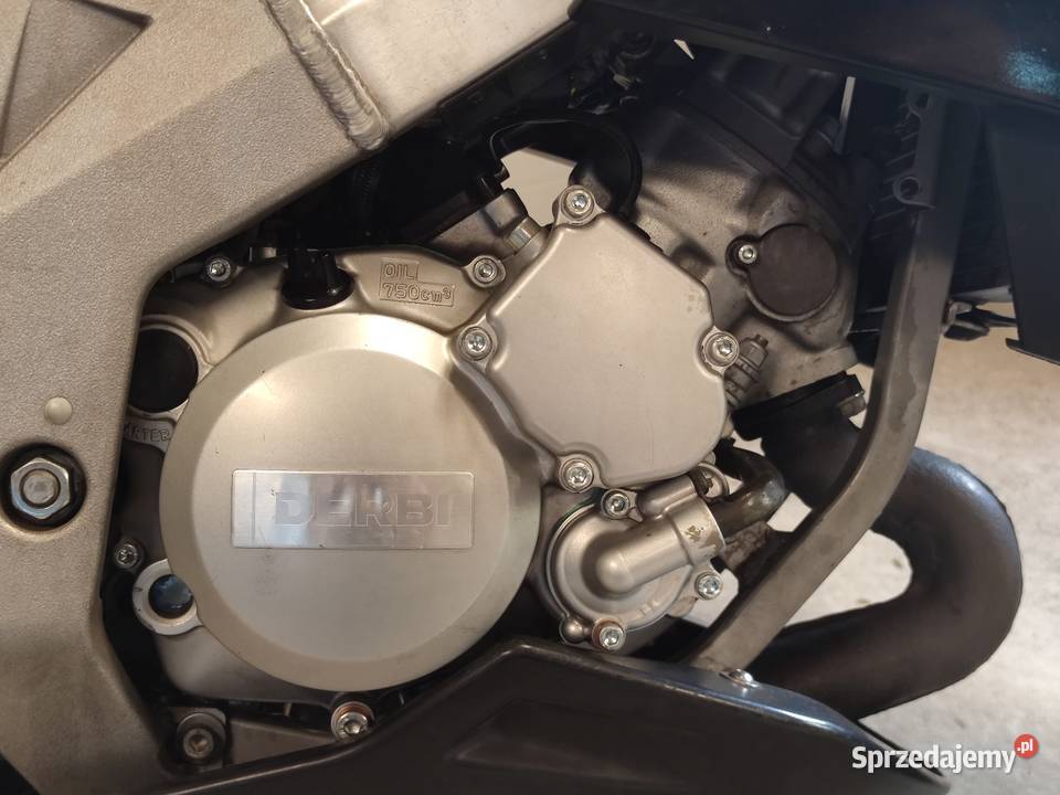 Derbi GPR Nude 125 2T 2005r naked Arrow A1B 11kw 17963km