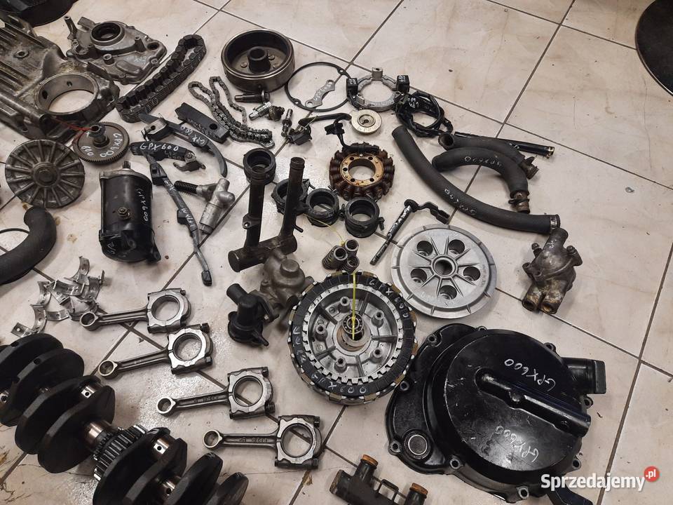 Kawasaki GPX 600 silnik części cylinder głowica Jelenia Góra sprzedam