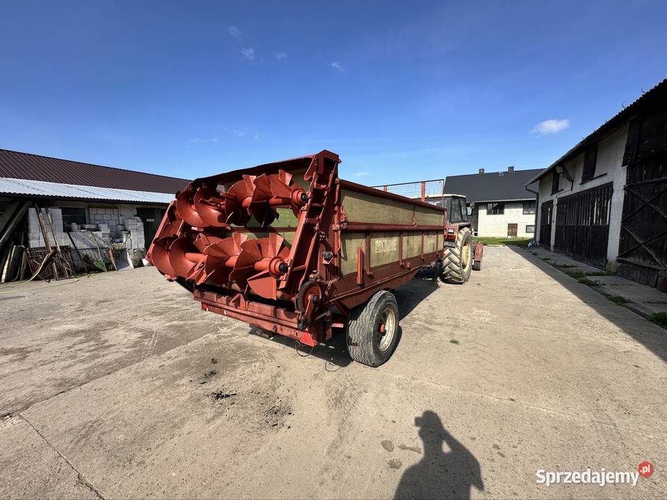 Rozrzutnik obornika Krone 8 ton Nawożenie
