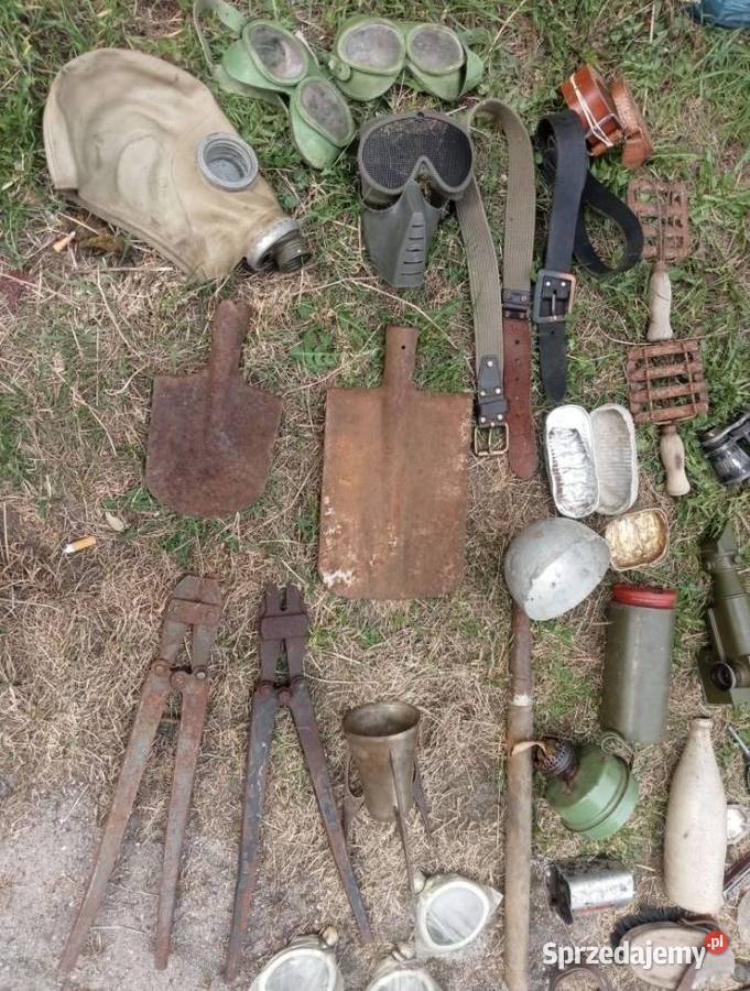 Chlebak plecak latarka nożyce łopatka ryby biwak Grójec sprzedam