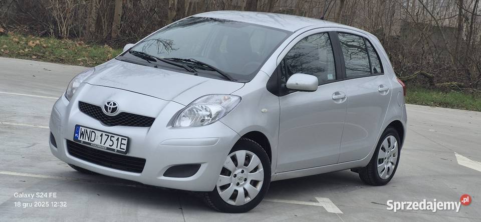 Toyota Yaris 2 13 LPG 5 drzwi Klima Hak Niski benzyna+LPG mazowieckie Nasielsk