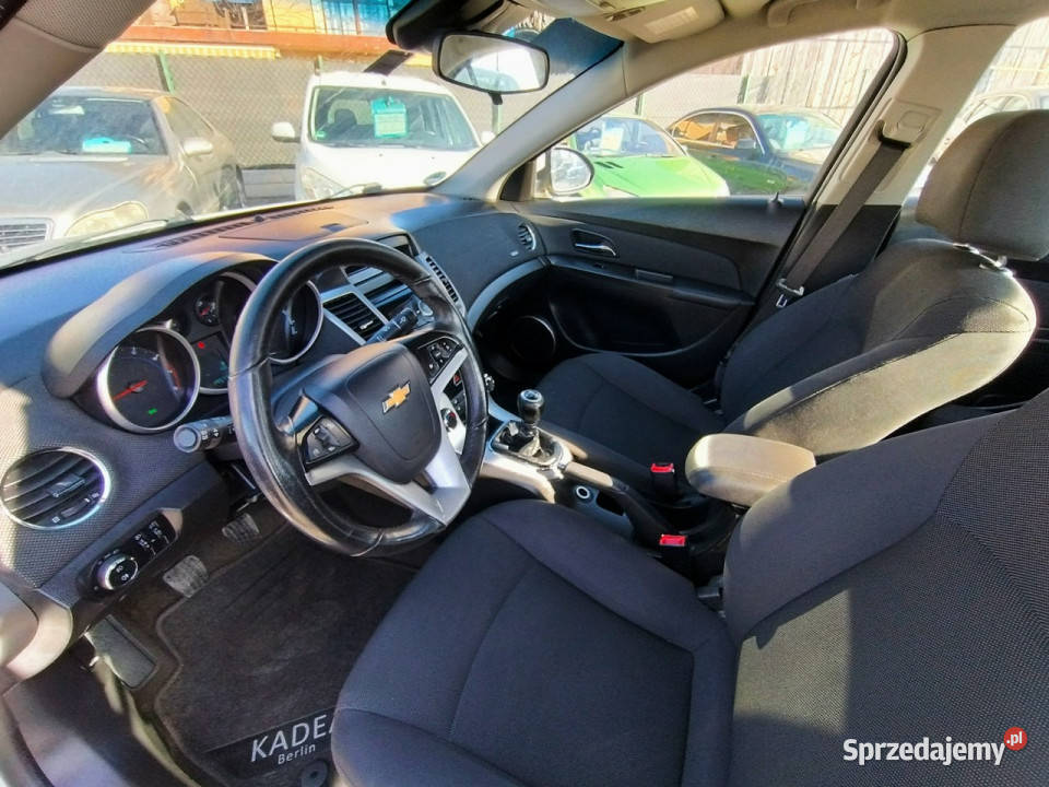 Chevrolet Cruze 18 140SedanAlu 18 196000km małopolskie Harklowa sprzedam