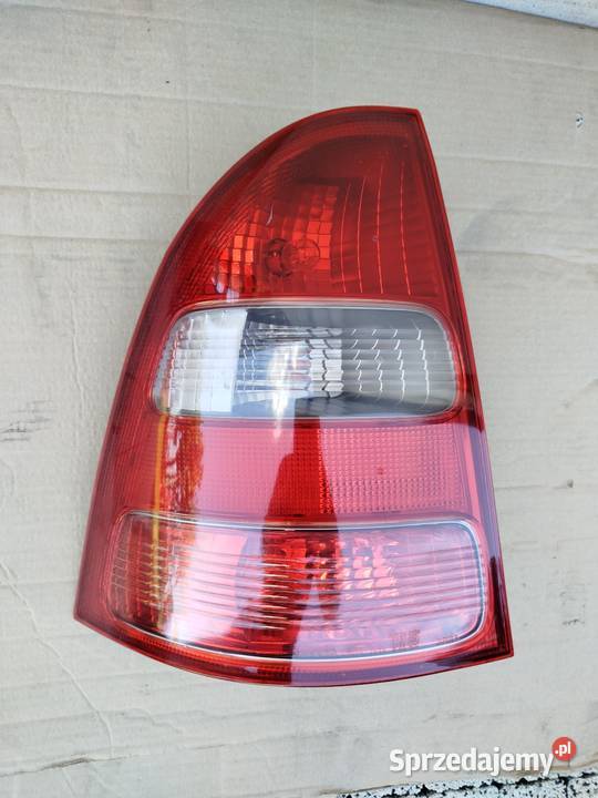 Lampa lewa tył Toyota Corolla E12 kombi