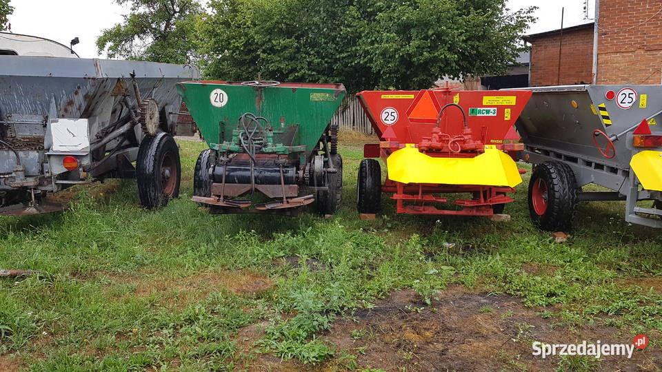 Rozsiewacz wapna RCW3 Drużbice