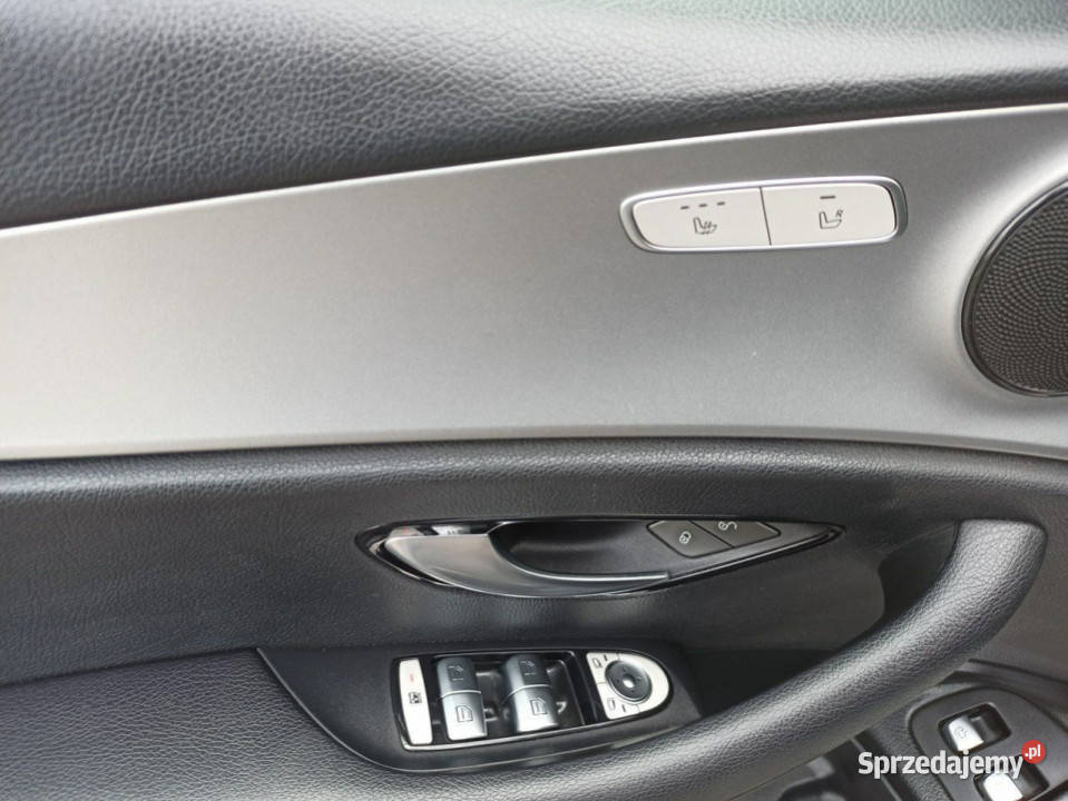 202019 E 300 dE Hybryda Plugin 23 VAT Rok produkcji 2019