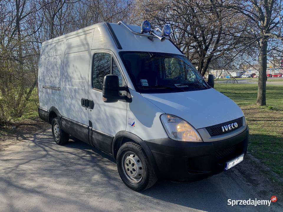 Iveco Daily 35S14 IV 2.3 TD 136KM L1H3  3 osobowy