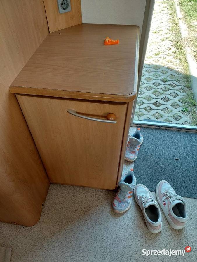 Szafka do przyczepy kempingowej Knaus Sudwind Pozostałe Mroczno