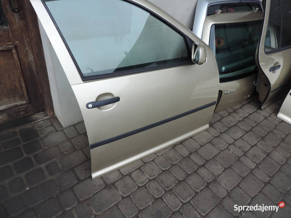 VOLKSWAGEN GOLF 4 IV 5D DRZWI PRAWY PRZÓD LA1W Nowy Sącz