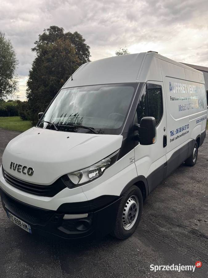 IVECO 2018r Niski przebieg Bez rys i wgnieceń Słupca sprzedam