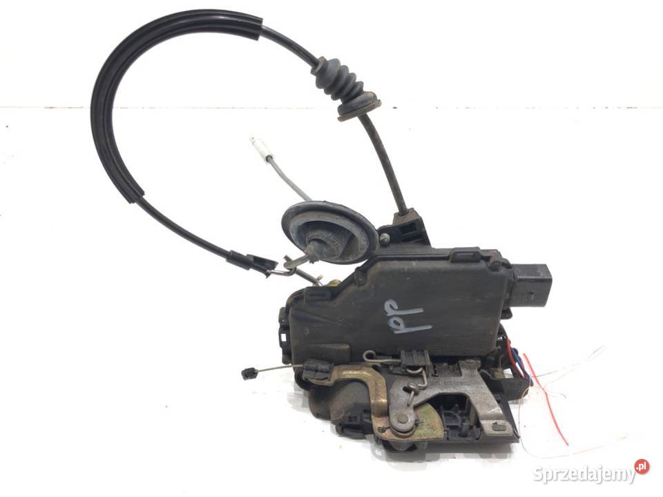 ZAMEK DRZWI PRAWY PRZÓD VW BORA Kombi 9905