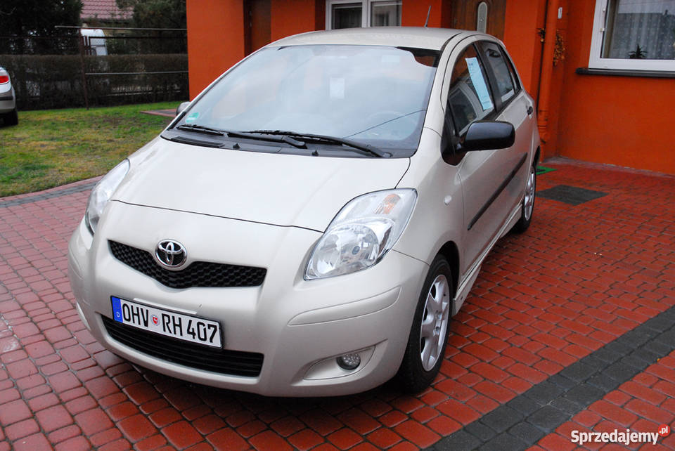 TOYOTA YARIS II 2010 r 13 Benzyna 100 Wersja SOL bluetooth Kielce