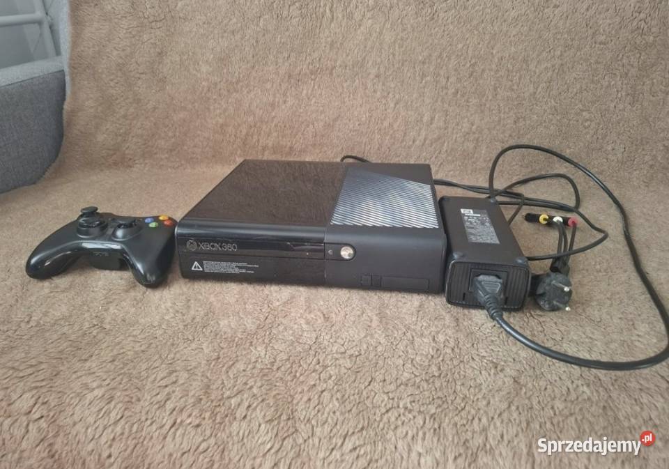 Konsola Xbox 360 E Model 1538 Biała Podlaska sprzedam