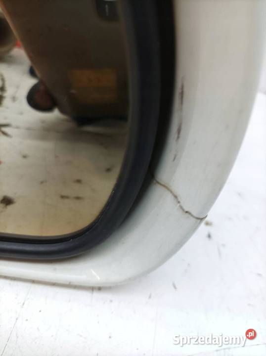 LUSTERKO PRAWE 17PIN EU 022877 Hyundai ix55 I