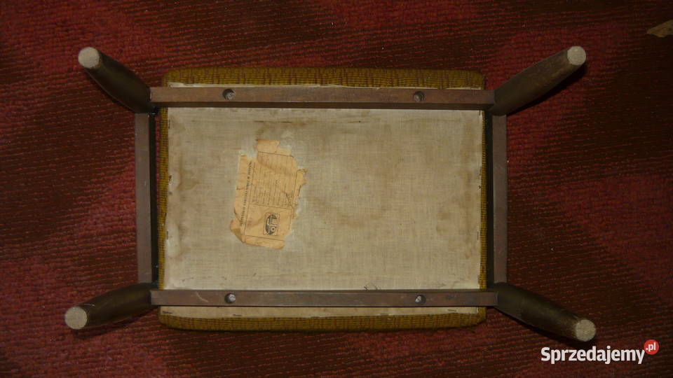 Podnóżek tapicerowany PRL patyczak pufa taboret Sokółka