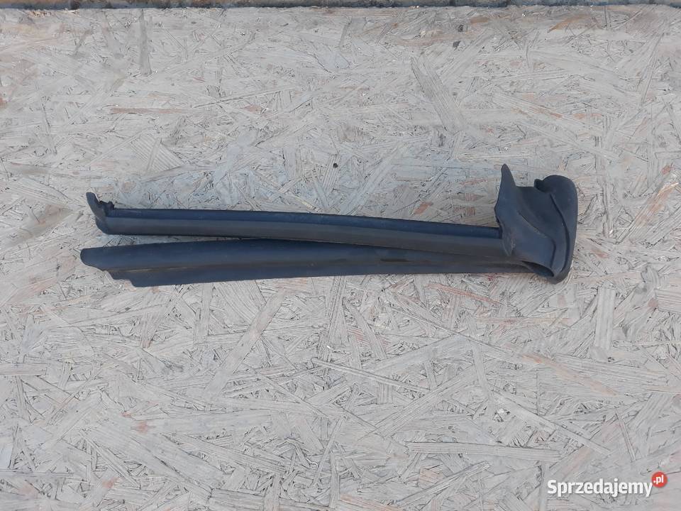 PORSCHE CARRERA 911 992 USZCZELKA SZYBY LEWY TYŁ osobowe Karoseria wielkopolskie Międzychód