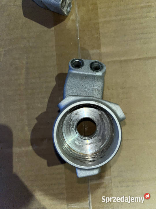KOPYTA STOPKI ZAWIESZENIA PRZÓD KYB SSS 48 MM