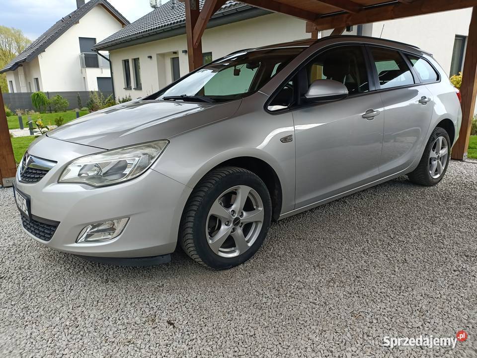 Sprzedam Opel Astra J 244500km Astra świętokrzyskie Starachowice