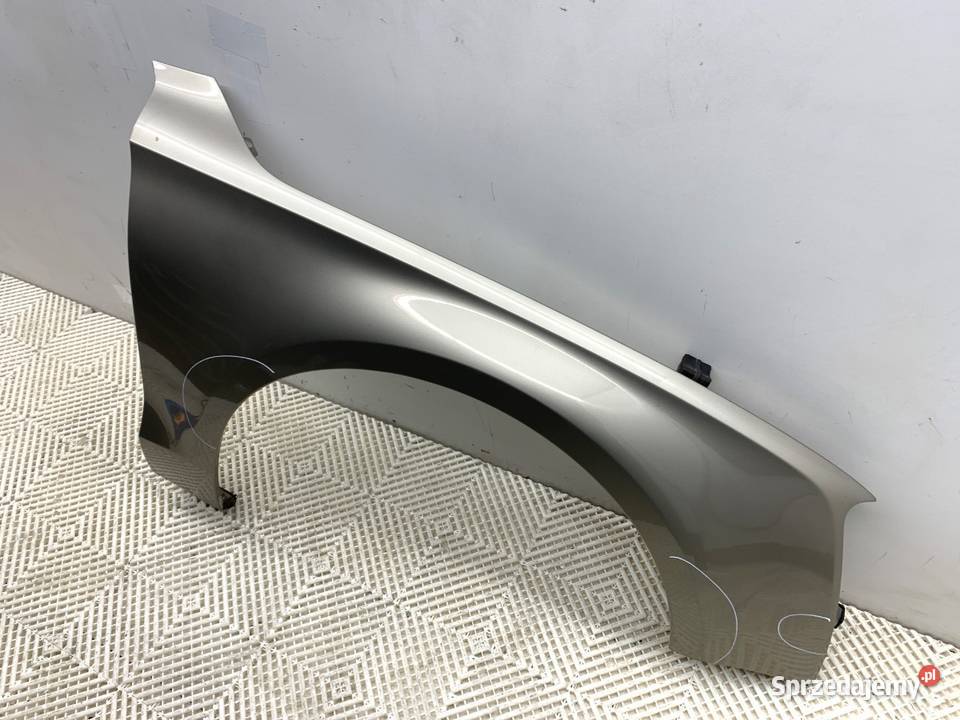 BŁOTNIK PRAWY PRZÓD AUDI A8 D4 SedanLimuzyna