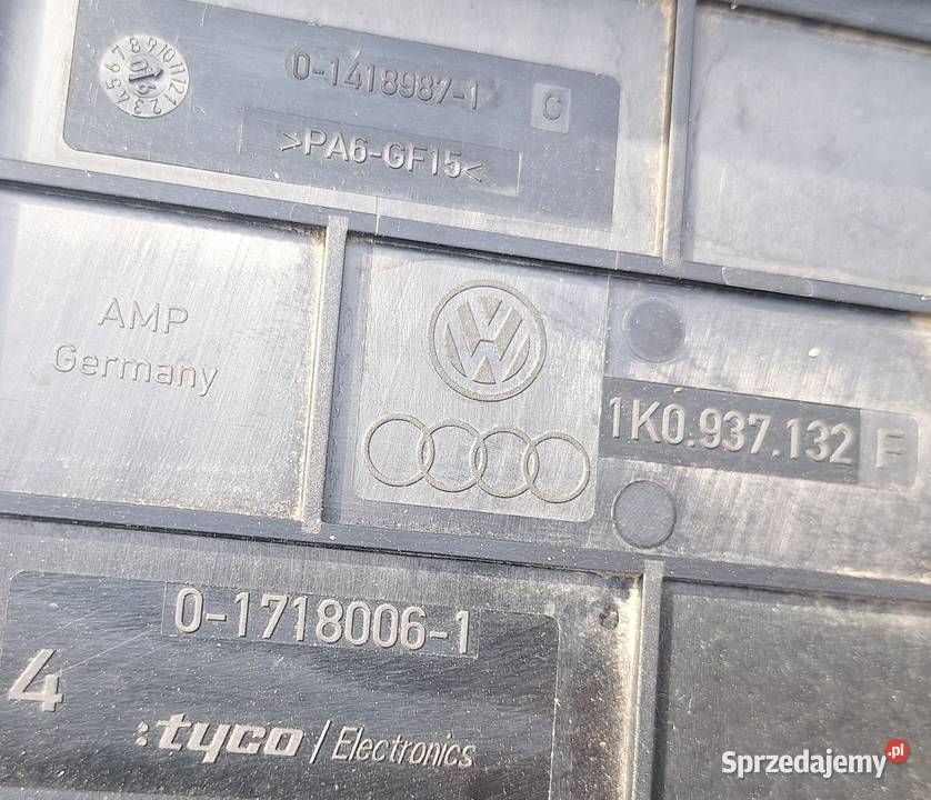 VW AUDI SKODA SKRZYNKA BEZPIECZNIKÓW 1K0937132 osobowe sprzedam