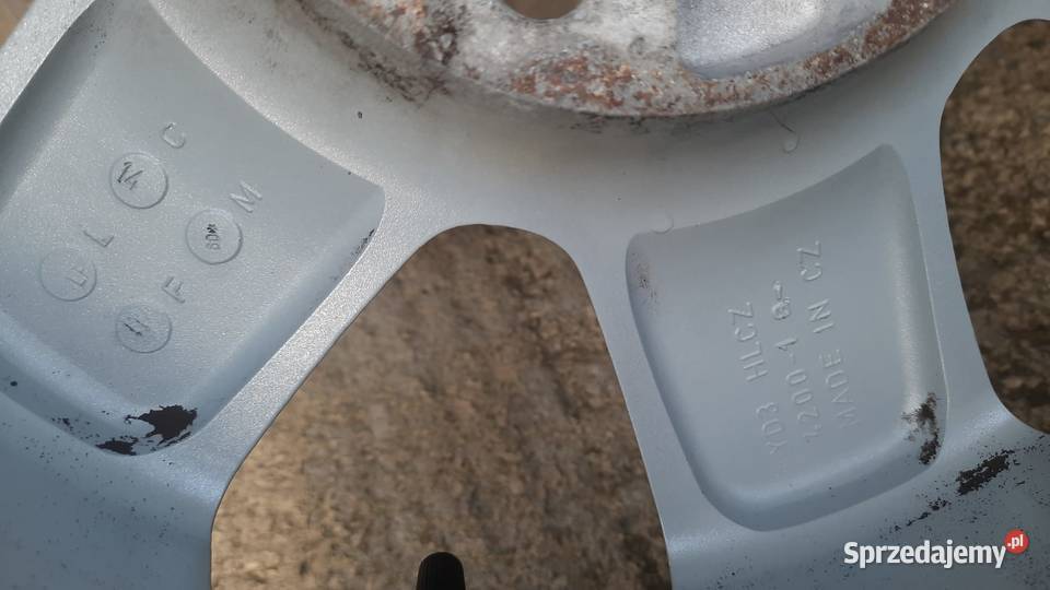 Felgi Koła Skoda Octavia 15 5x112 ET47 letnie Pińczów